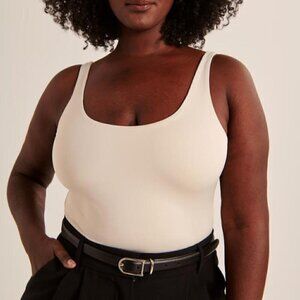 Abercrombie & Fitch Sleek Seamless Scoop Bodysuit Cream